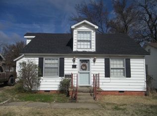 608 W 19th St, Ada, OK 74820