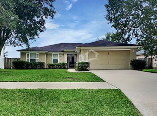 11542 Brian Lakes Dr, Jacksonville, FL 32221