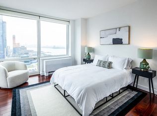 620 42nd St #N41K, New York, NY 10036