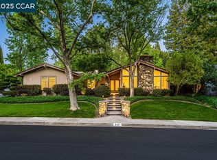 640 Thornhill Rd, Danville, CA 94526