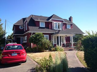 3702 SW Grayson St, Seattle, WA 98126