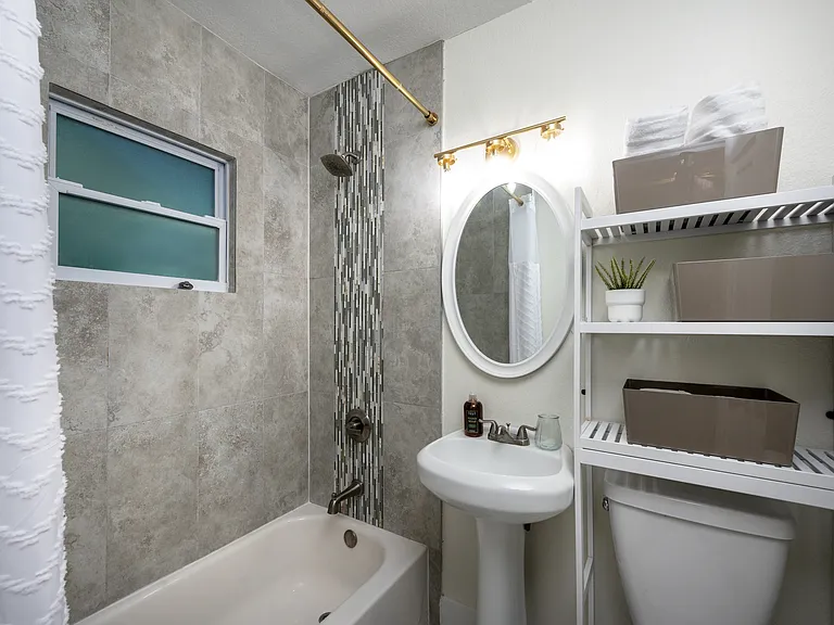 1110 8th St N #1 — Photo 32
