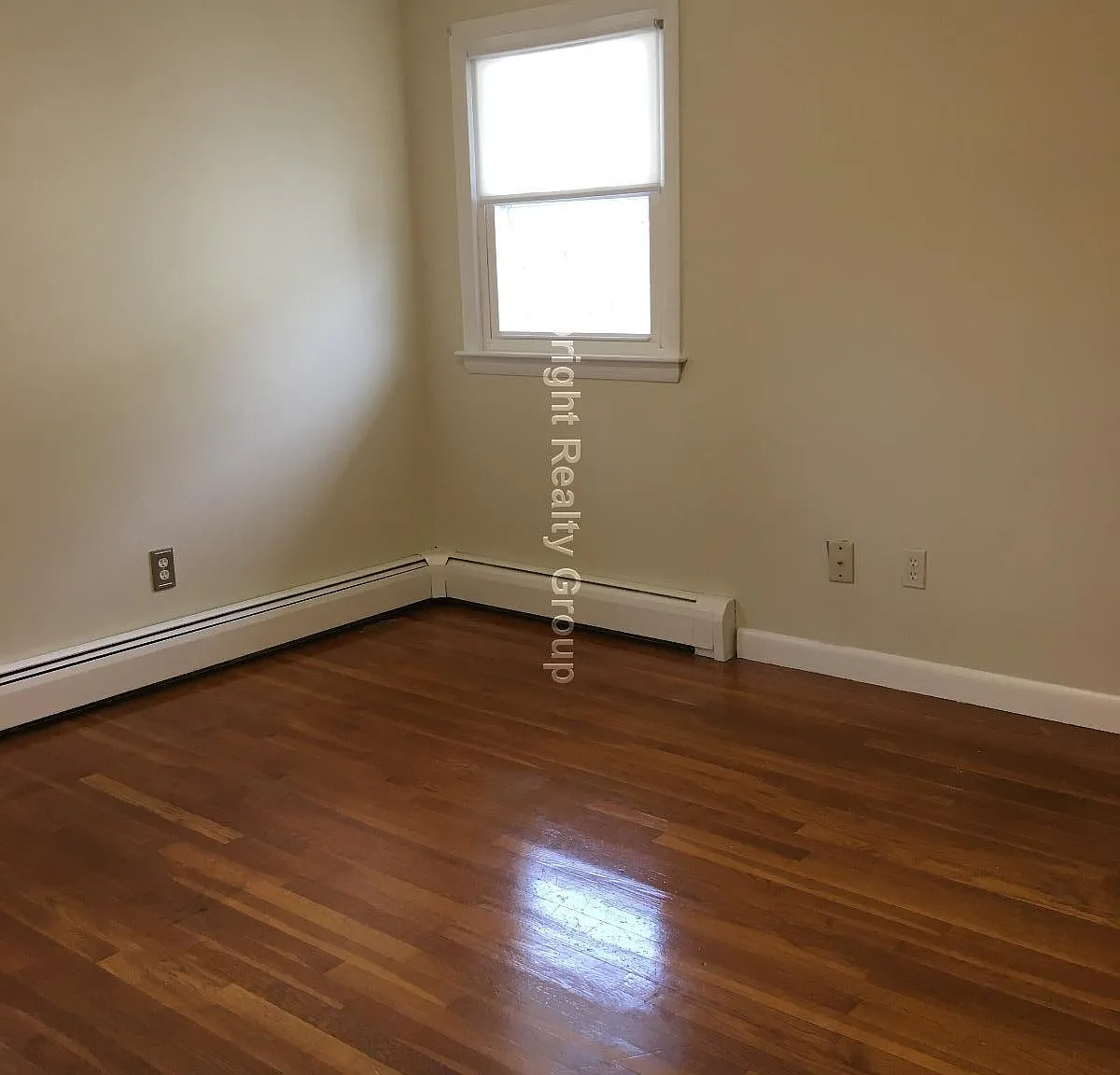 2 bed, 1000 sqft, $1,795 — Photo 3