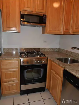 Rented by Anchor Associates | media 8