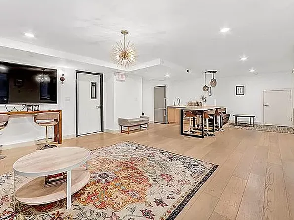 2128 Ocean Avenue image 16 of 19