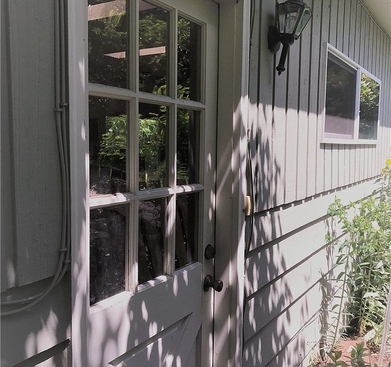 1st image of 12044 14th Ave NE
