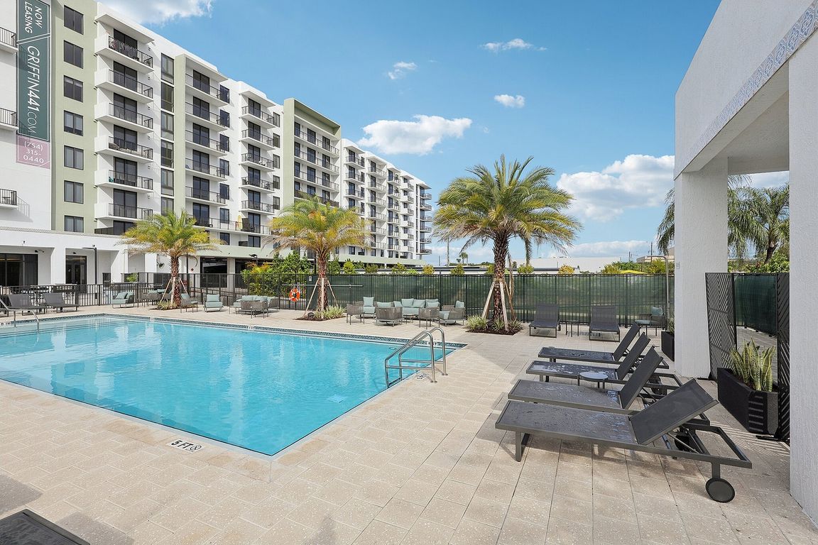 31-web-or-mls-Griffin Rd-2301-931