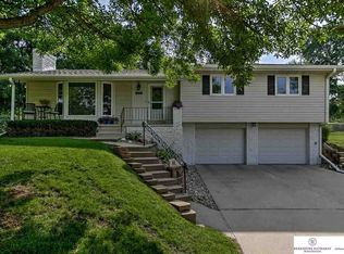 5923 N 99th St, Omaha, NE 68134