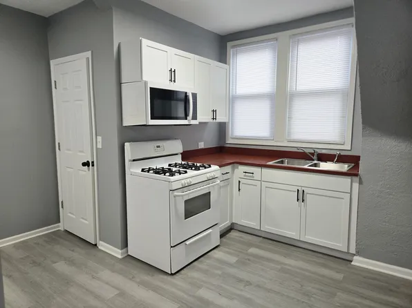 1639 Victoria Ave #2, North Chicago, IL 60064