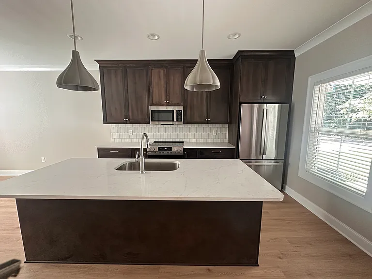 2130 S Lumpkin St — Photo 18