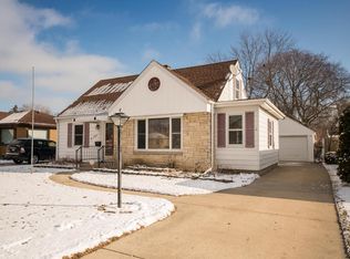 3055 Erie St, Racine, WI 53402
