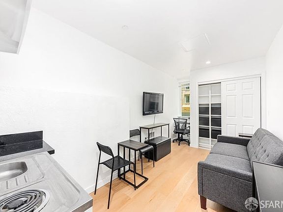 4th image of 68 Diamond St #7
