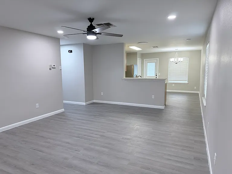 3109 Saskatchewan Dr — Photo 3