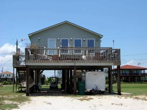 710 Sea Shell Rd, Surfside Beach, TX 77541