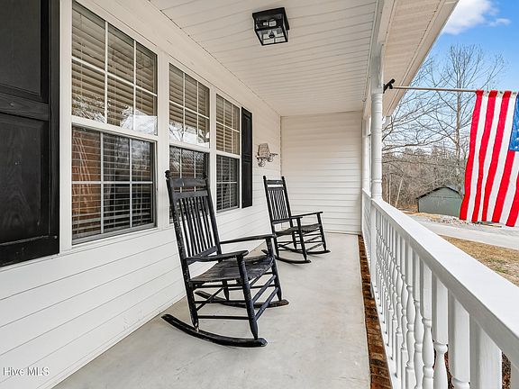 5th image of 2053 Sherry Lynne Drive
