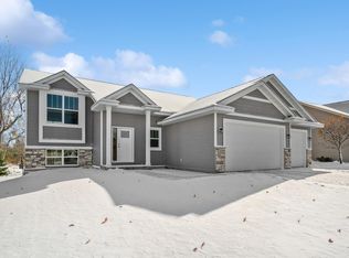 6882 Dupre Rd, Centerville, MN 55038