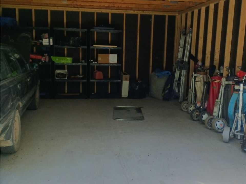 2nd image of 94 snohomish Way