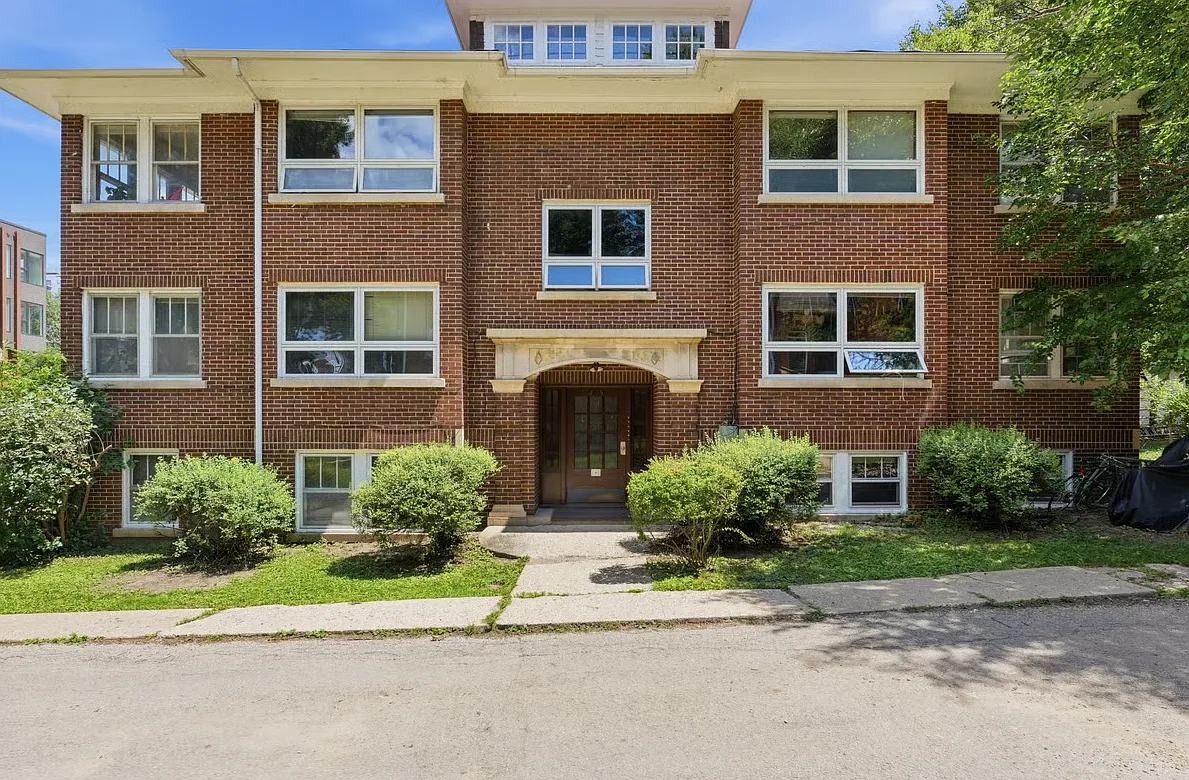 403 West Wilson Street - 1 — Photo 1