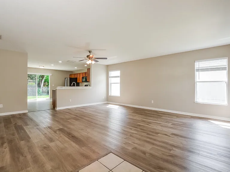 3905 Lone Eagle Pl — Photo 3