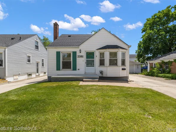 2381 Princeton Rd, Berkley, MI 48072