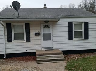 448 Waverly Rd, Davenport, IA 52804