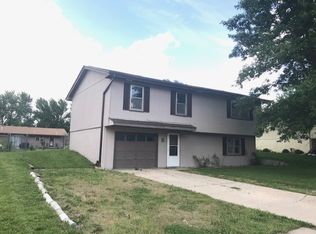 2718 Ella St, Beatrice, NE 68310
