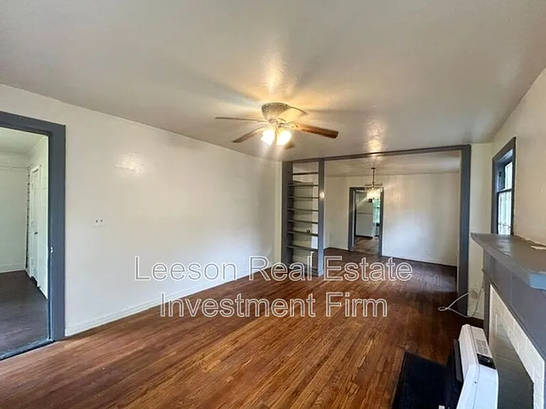 3407 Lillian St — Photo 6