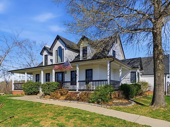 4th image of 2259 Jacks Creek Rd