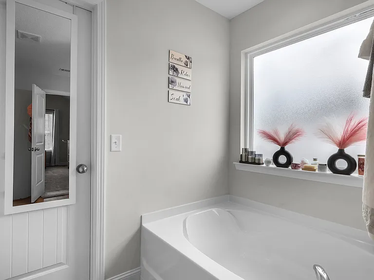 196 Marron Way — Photo 38