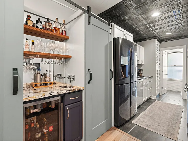421 Adams St #2R — Photo 9