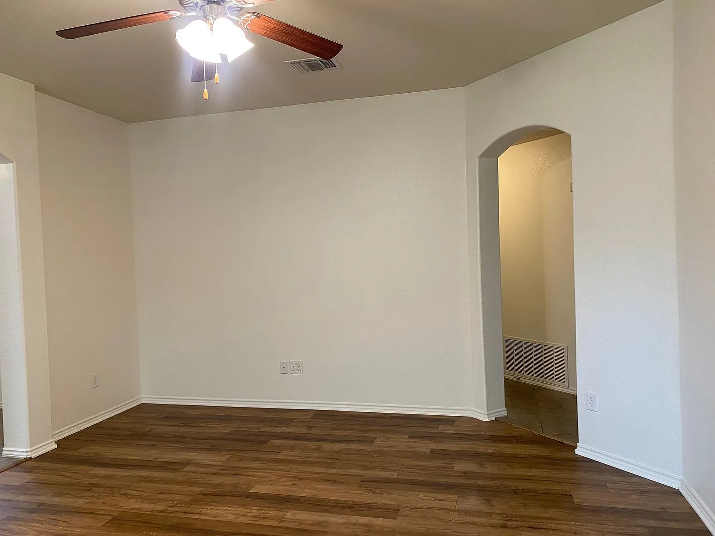 3 Bedroom, Academy Isd — Photo 4