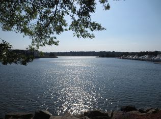 314 Popes Island Rd, Milford, CT 06461