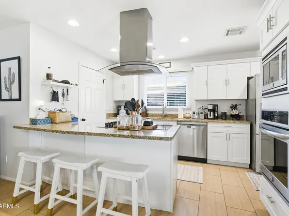 8449 E JACKRABBIT Road, Scottsdale, AZ 85250