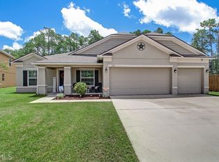 102 Pineapple Pl, Kingsland, GA 31548