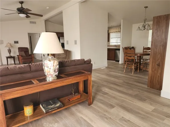 310 Magpie Ln, Fountain Valley, CA 92708