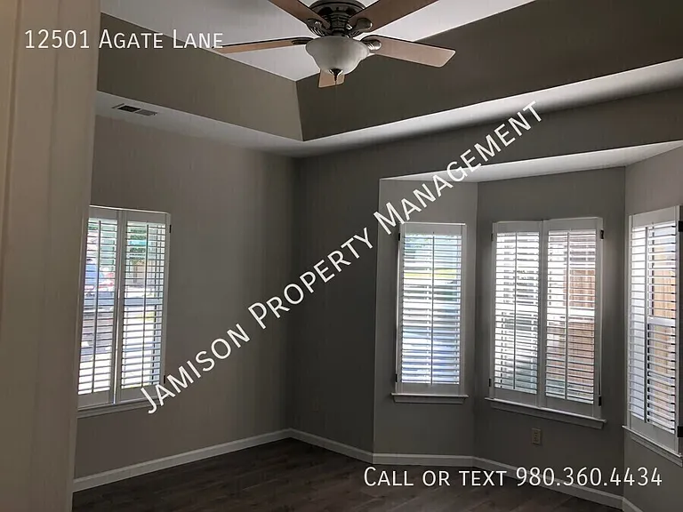 12501 Agate Ln — Photo 10