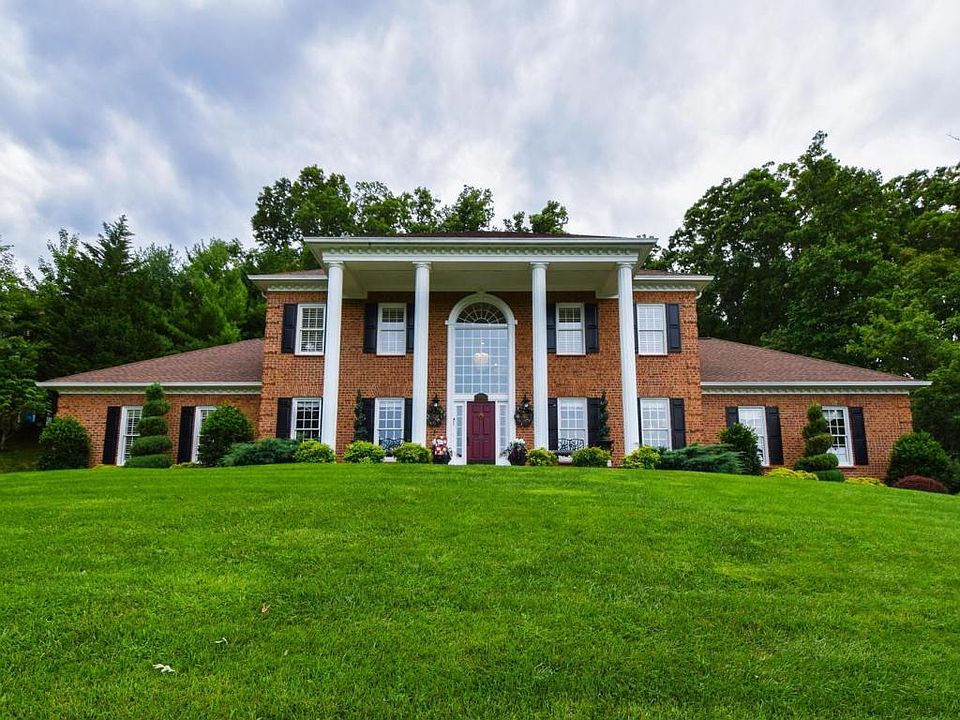 1st image of 8108 Vista Forest Dr