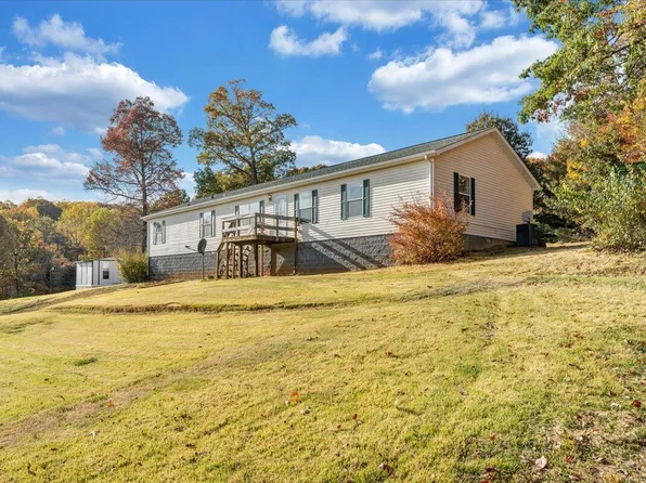 704 Mountain Meadow Dr, Vinton, VA 24179