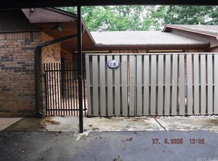 109 Indian Ln #C10, Hot Springs National Park, AR 71913