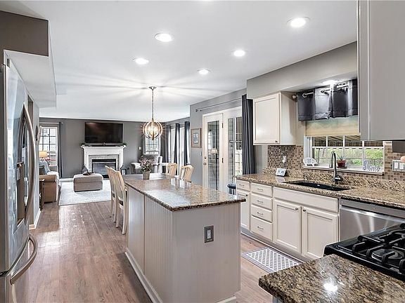 3rd image of 7250 Wilrose Ct
