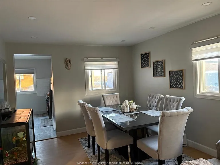 1364 McKay Ave — Photo 8