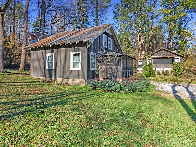 63 Lingerlong Ln — Photo 14