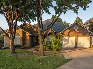 709 Meadow Bend Ct, Highland Village, TX 75077