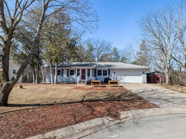 31 Kingswood Ct, Lake City, MN 55041