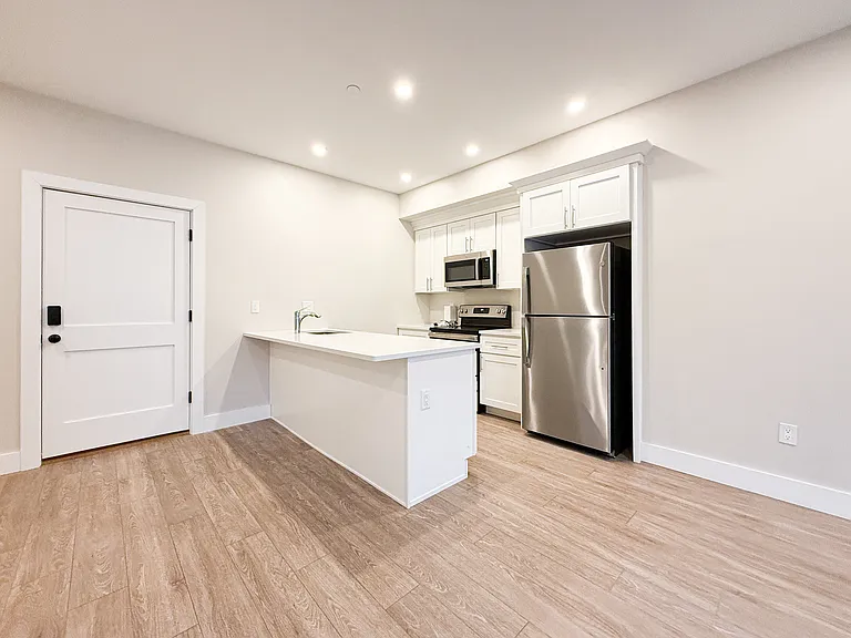 58 River St #3 — Photo 1