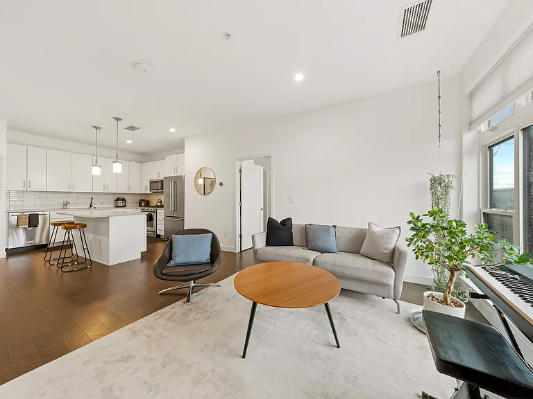 197 Washington St #308 — Photo 6