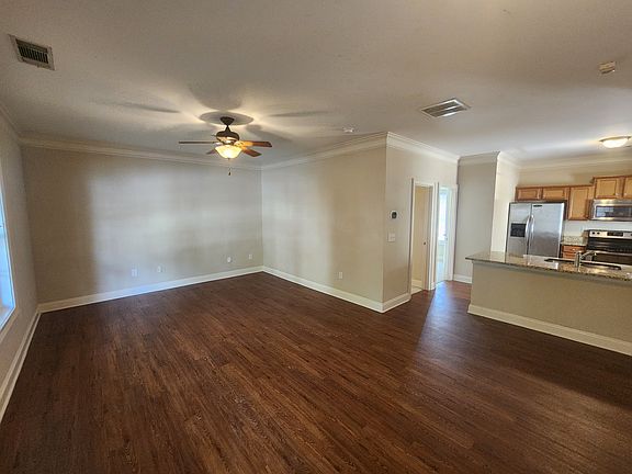 2nd image of 239 Ruth St Unit 2