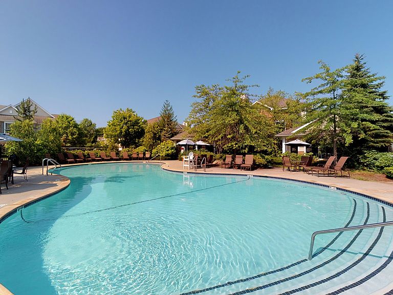 Lenox Farms Apartment Rentals Braintree, MA Zillow