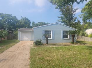 114 Dolphin Ave, Galveston, TX 77550