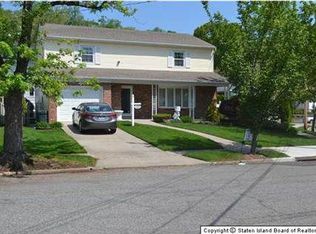 43 Eltinge St, Staten Island, NY 10304
